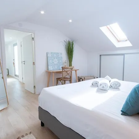 Spacious And Luxury Apartment With Sea View *