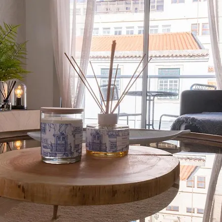 Spacious And Luxury Apartment With Sea View