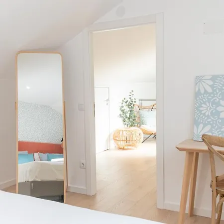 Spacious And Luxury Apartment With Sea View